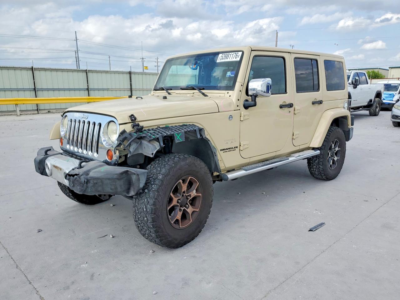 Salvage Jeep Wrangler Image