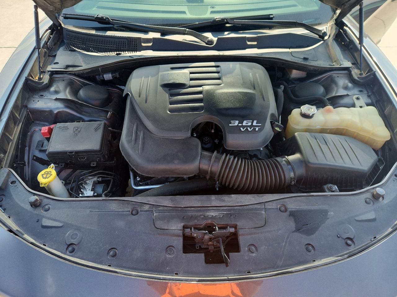 Dodge Charger Sxt