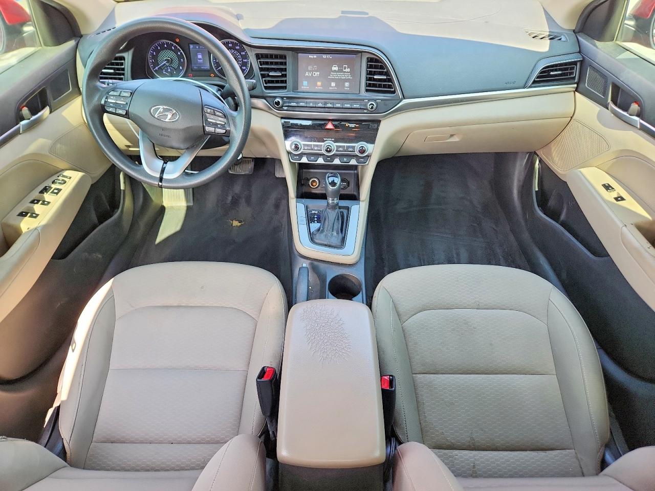 Hyundai ELANTRA Sel