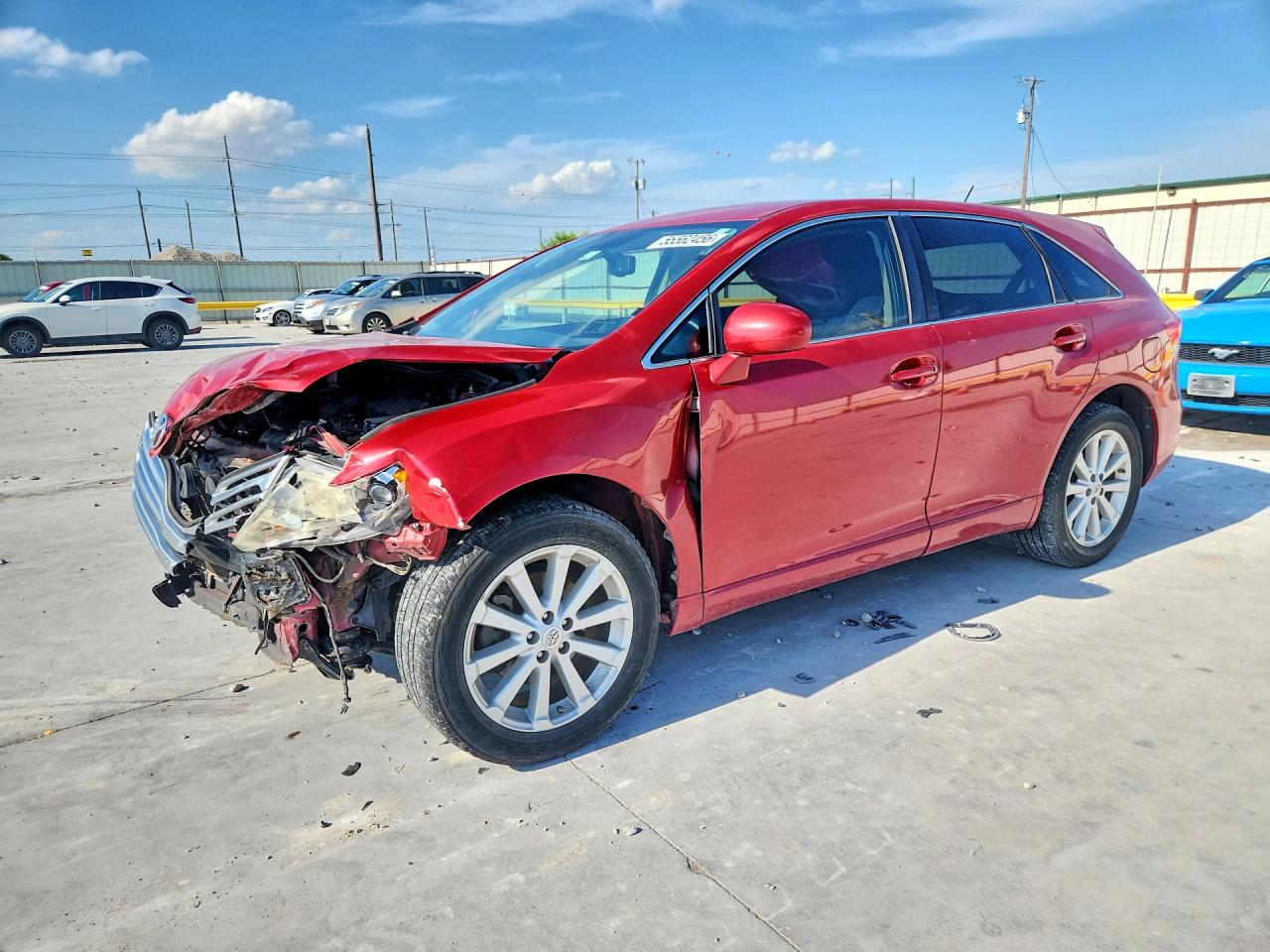 Salvage Toyota Venza Image
