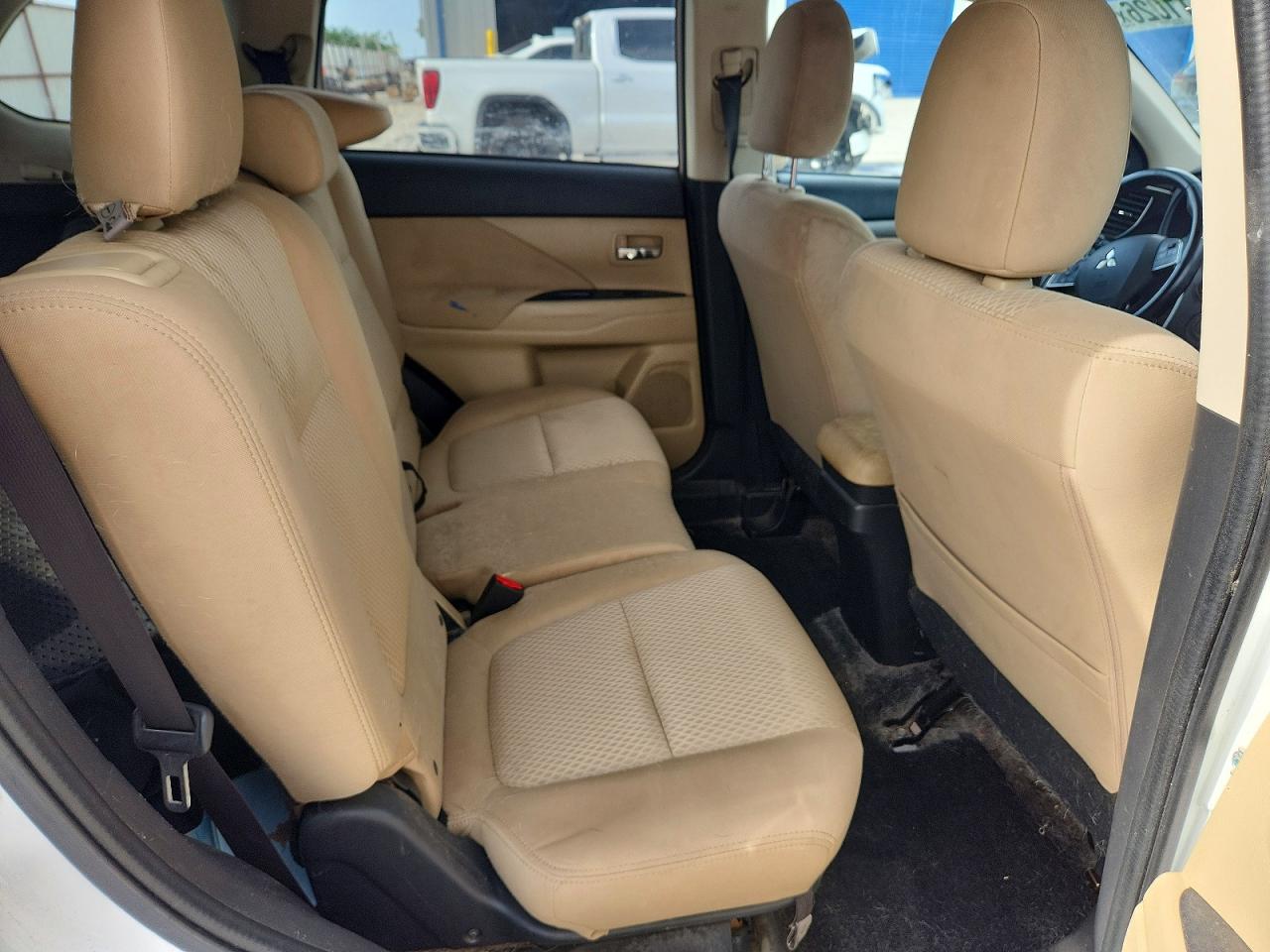 Mitsubishi Outlander Se