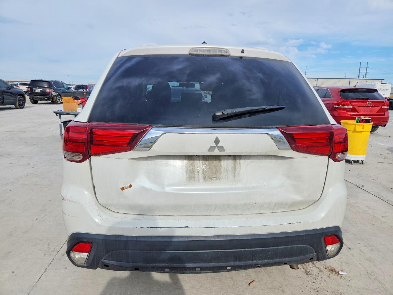 Mitsubishi Outlander Se