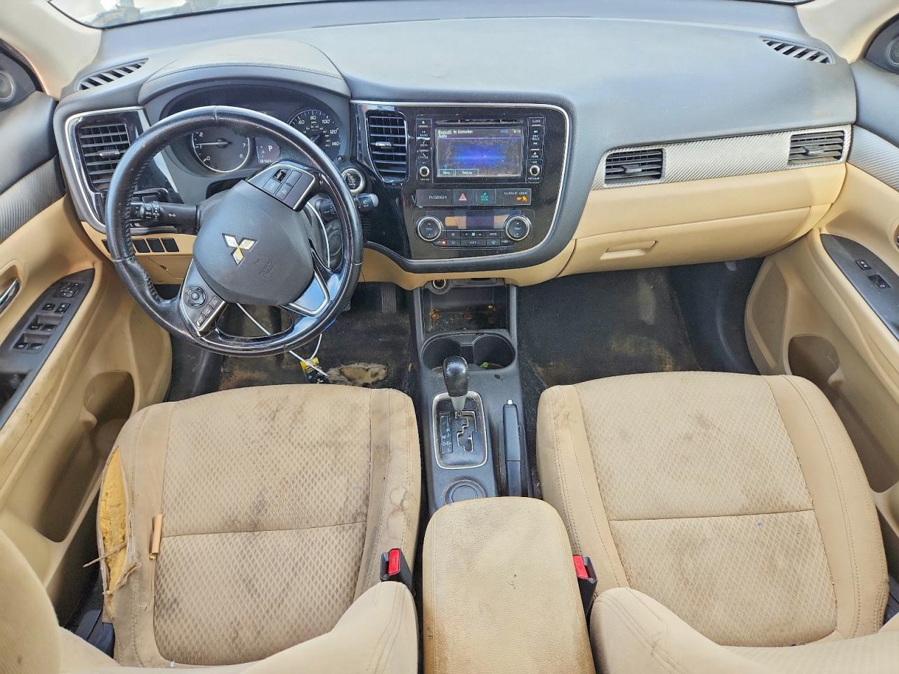Mitsubishi Outlander Se