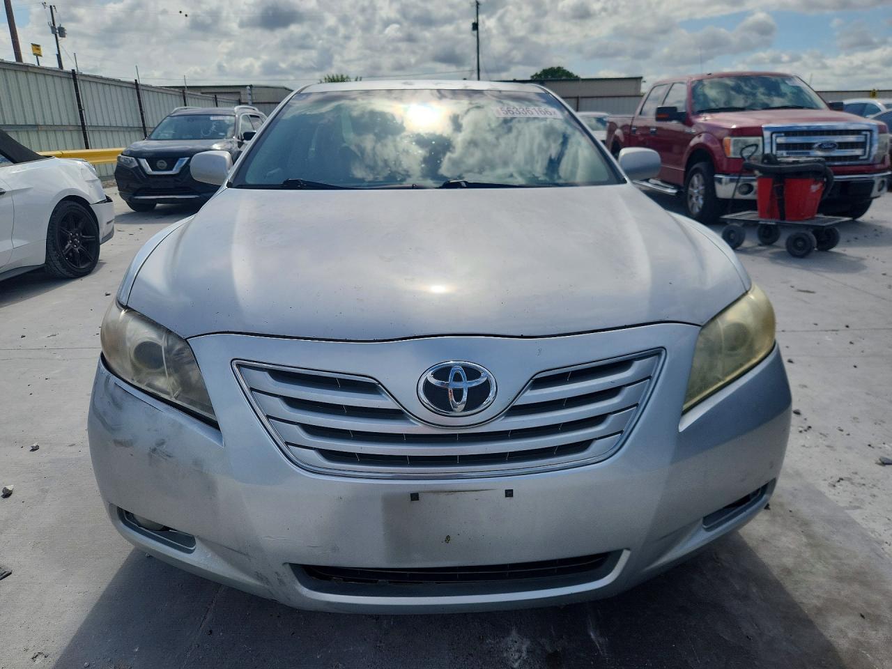Toyota Camry Xle V6