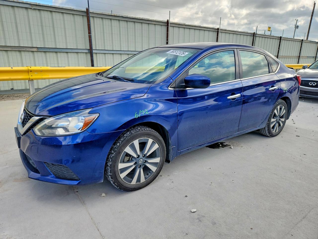 Salvage Nissan Sentra Image