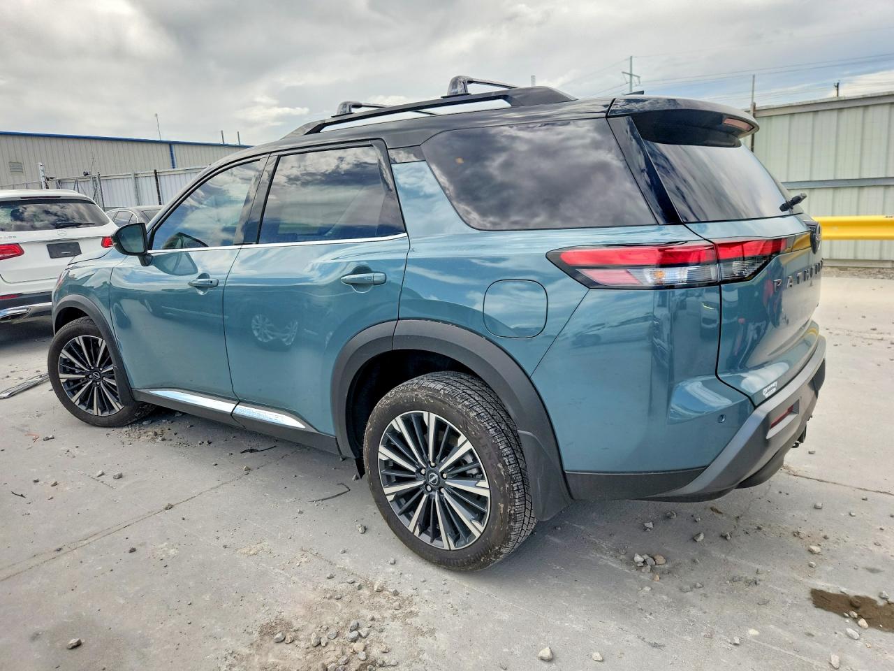 Nissan Pathfinder Platinum
