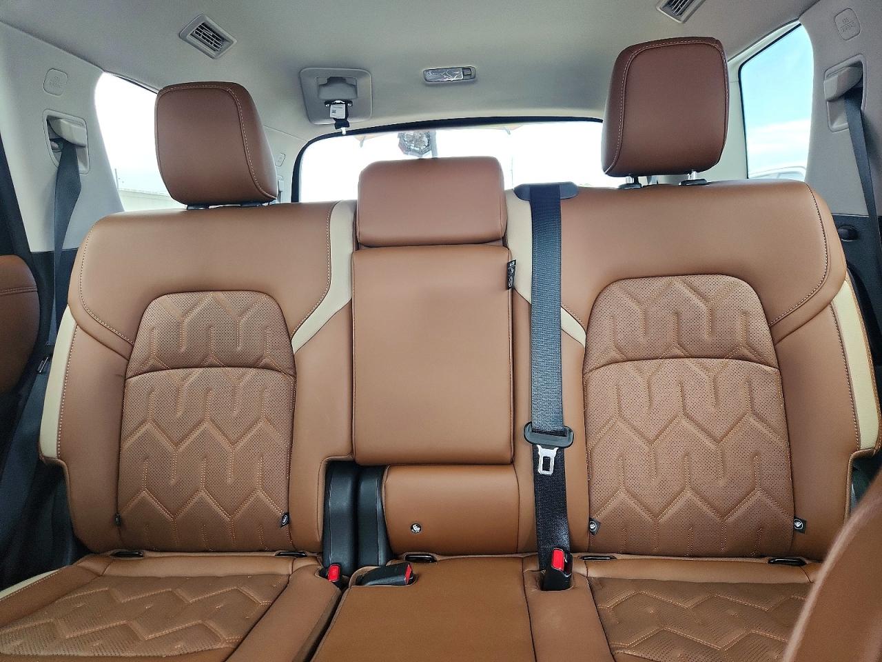 Nissan Pathfinder Platinum
