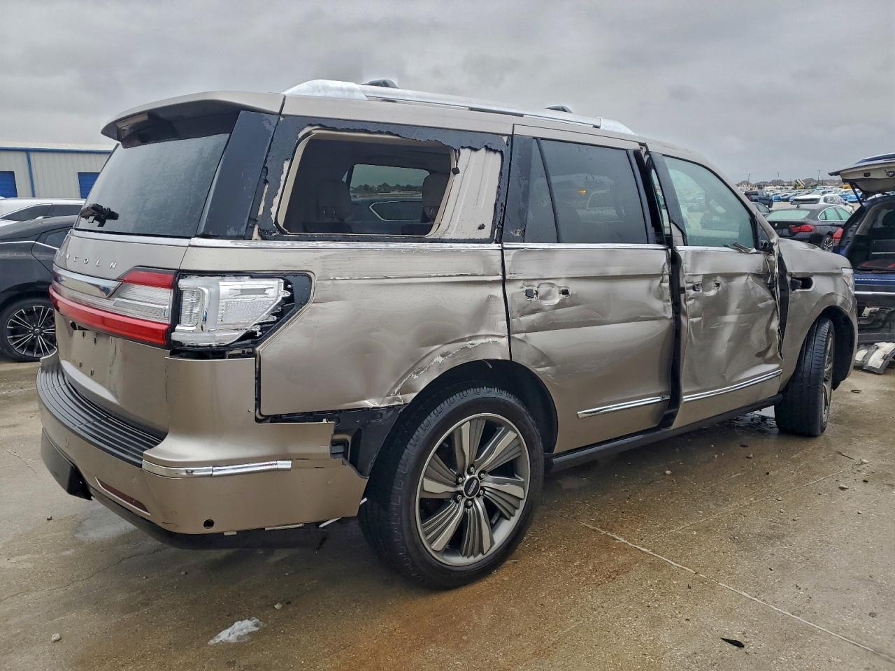 Lincoln Navigator Reserve