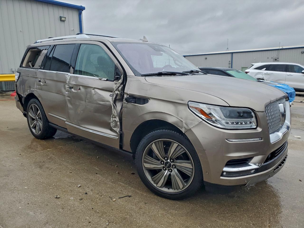 Lincoln Navigator Reserve