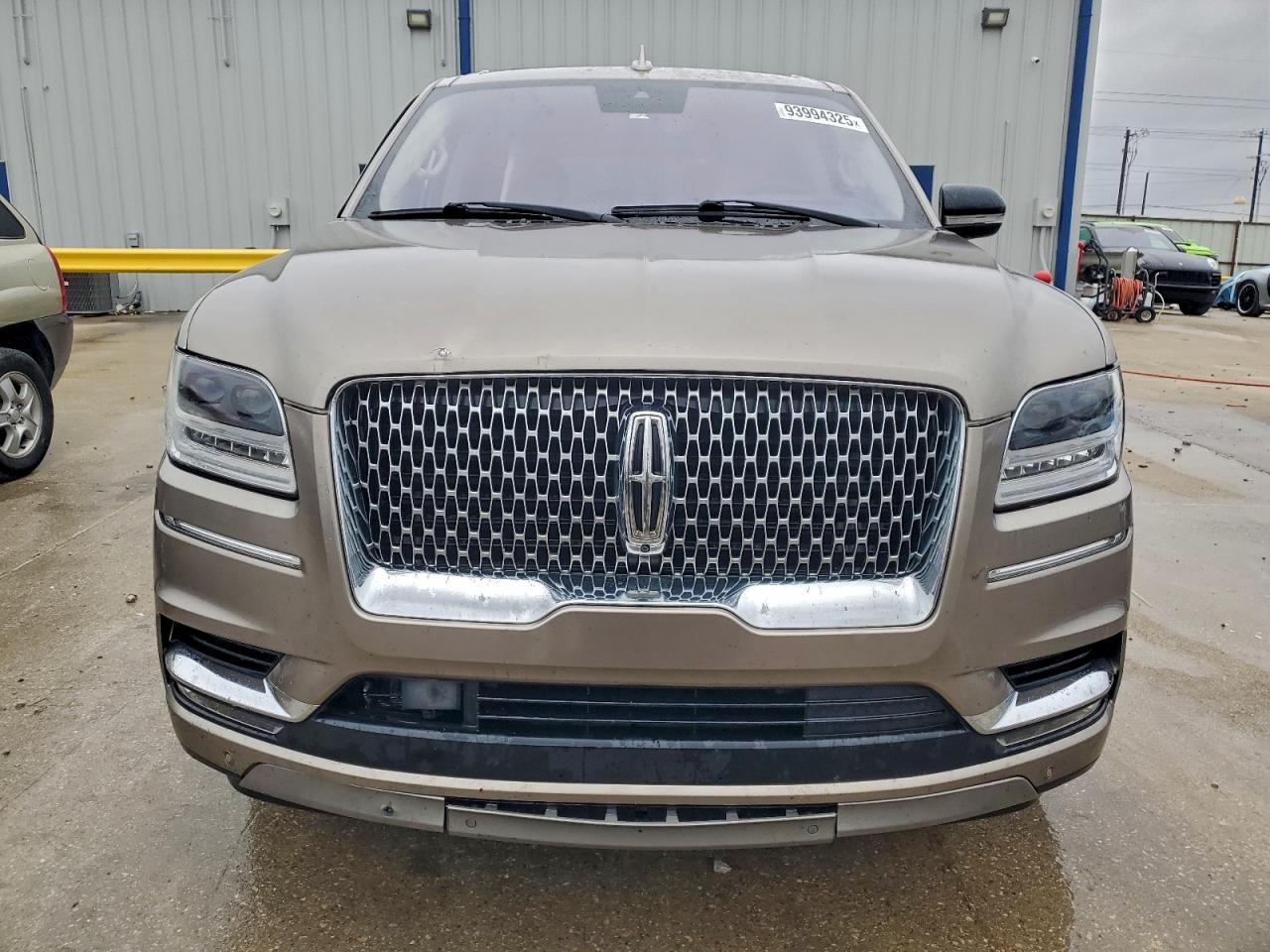 Lincoln Navigator Reserve