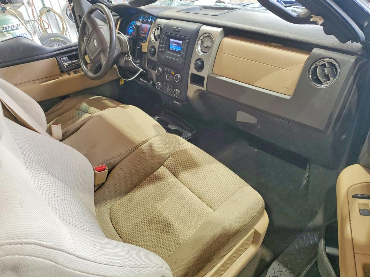 Ford F-150 Super Cab