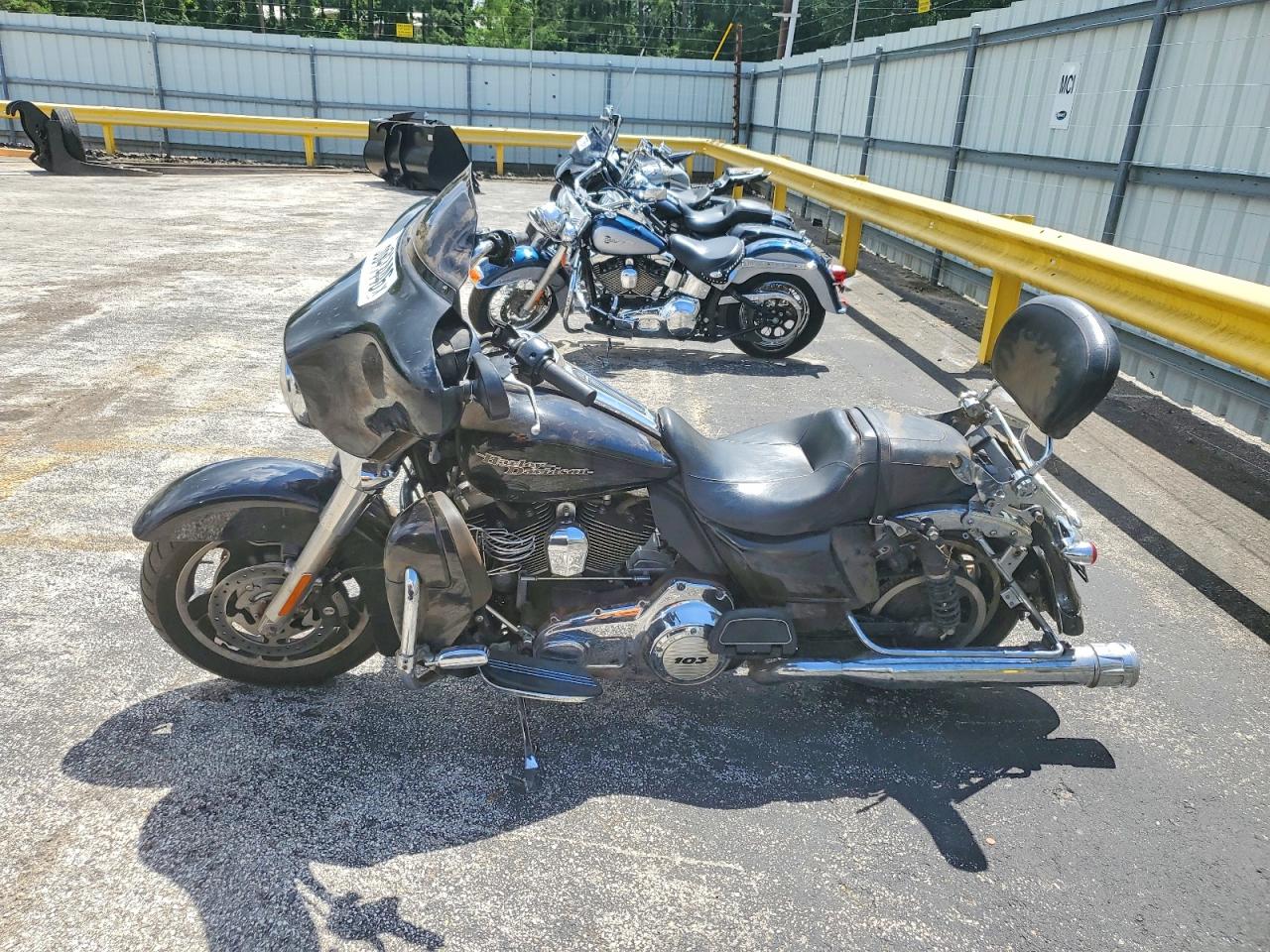Harley-Davidson Fl