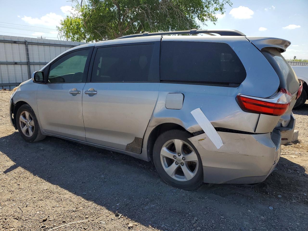 Toyota Sienna Le 8 Passenger