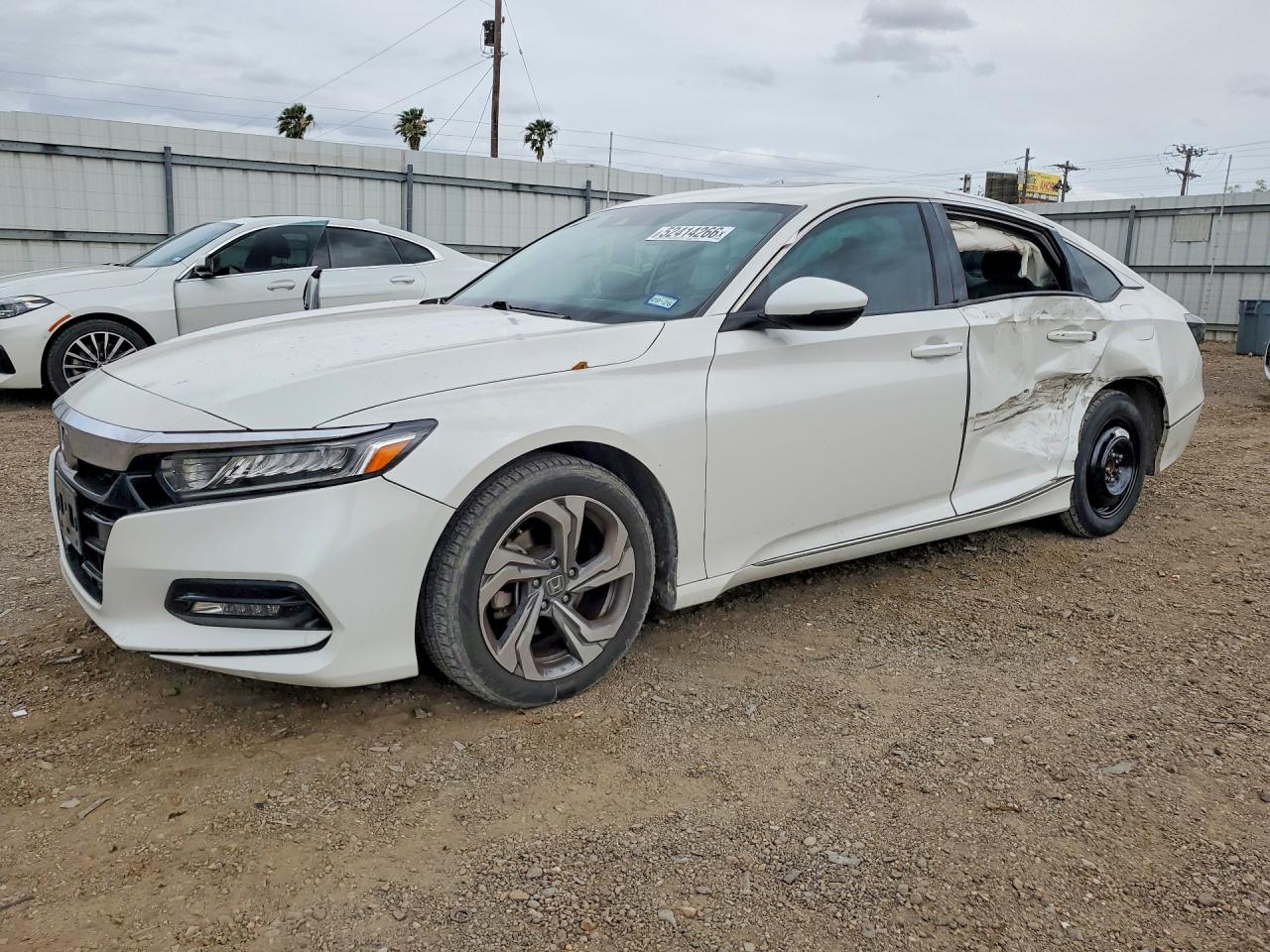 Salvage Honda Accord Image