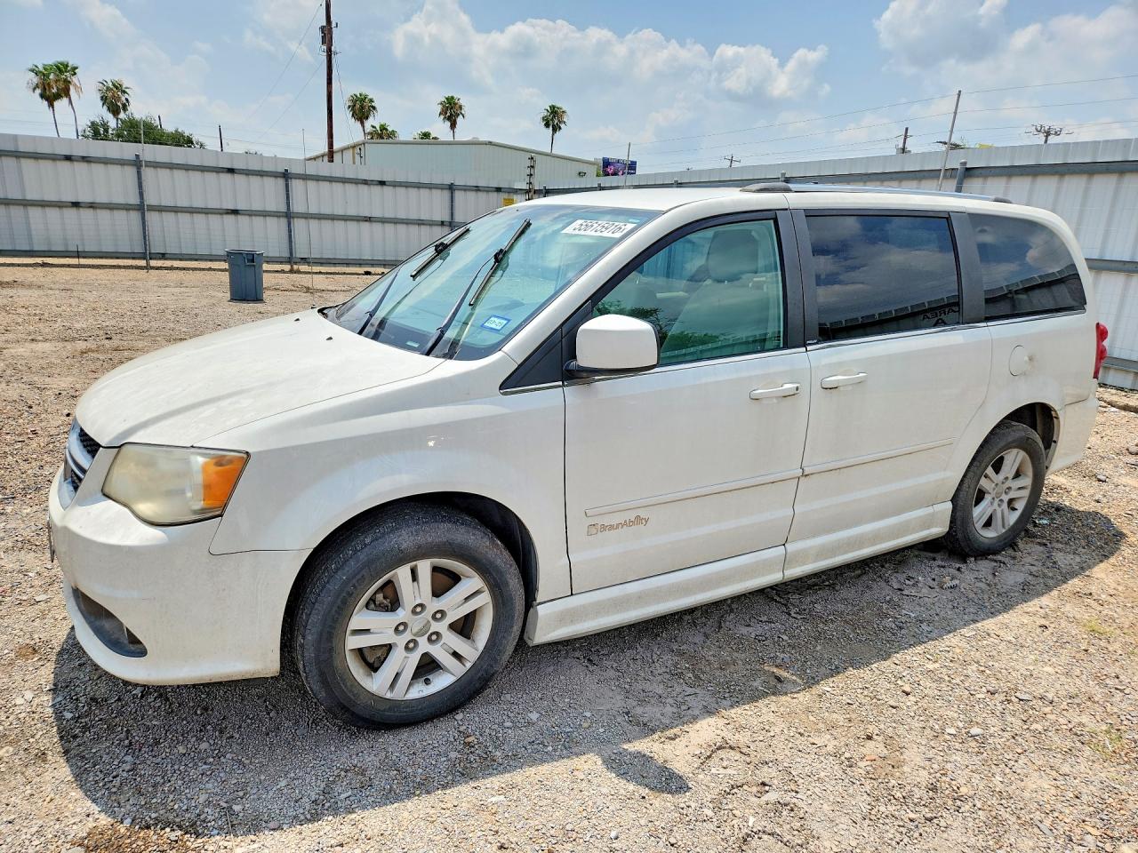 Salvage Dodge Caravan Image