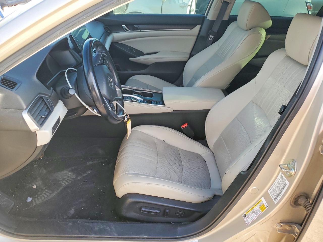 Honda Accord Touring Hybrid