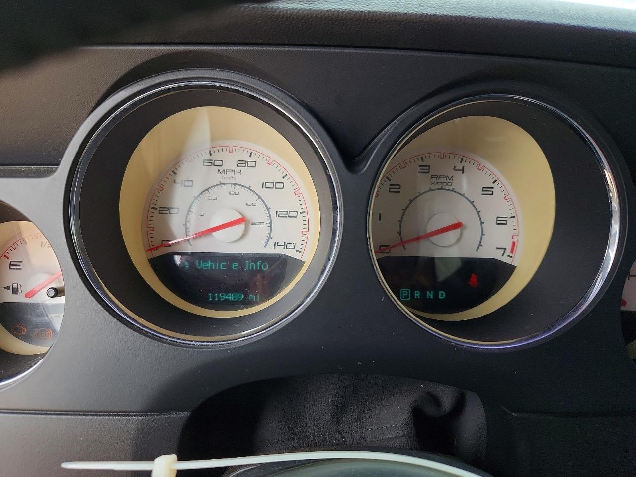 Dodge Challenger Sxt