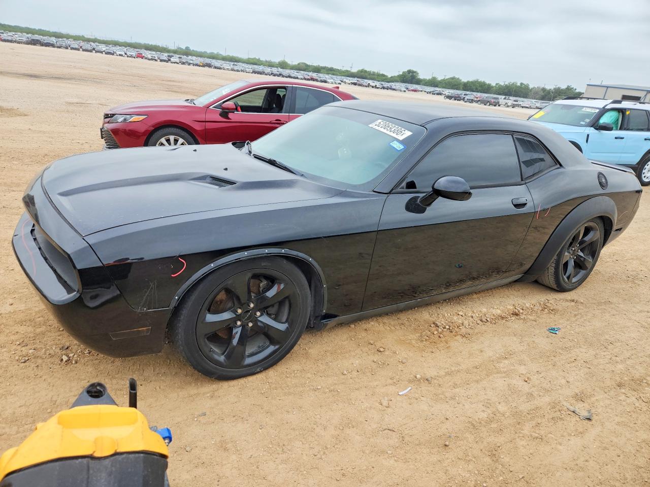 Salvage Dodge Challenger Image