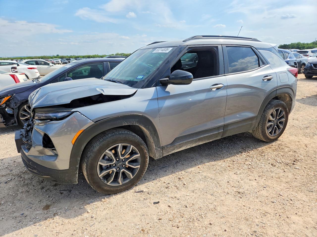 Salvage Chevrolet Trailblaze Image