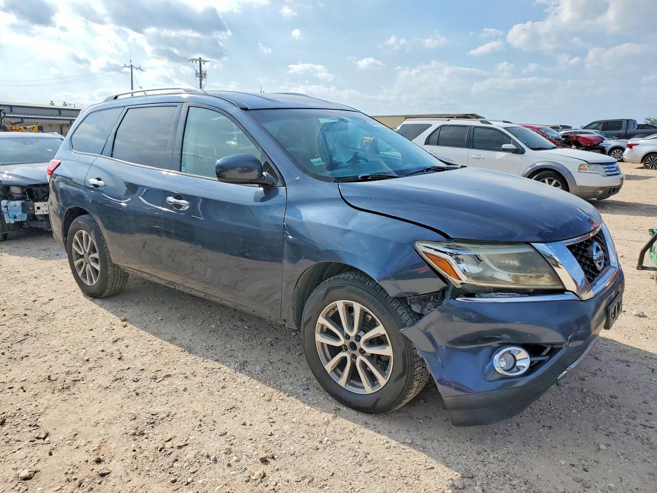 Nissan Pathfinder S
