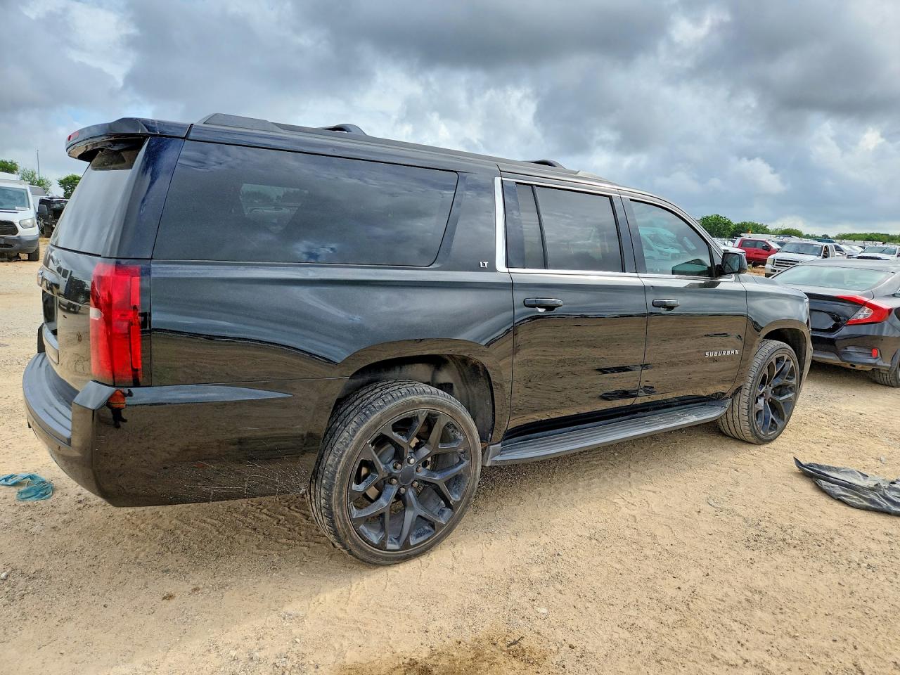Chevrolet Suburban C1500 Lt