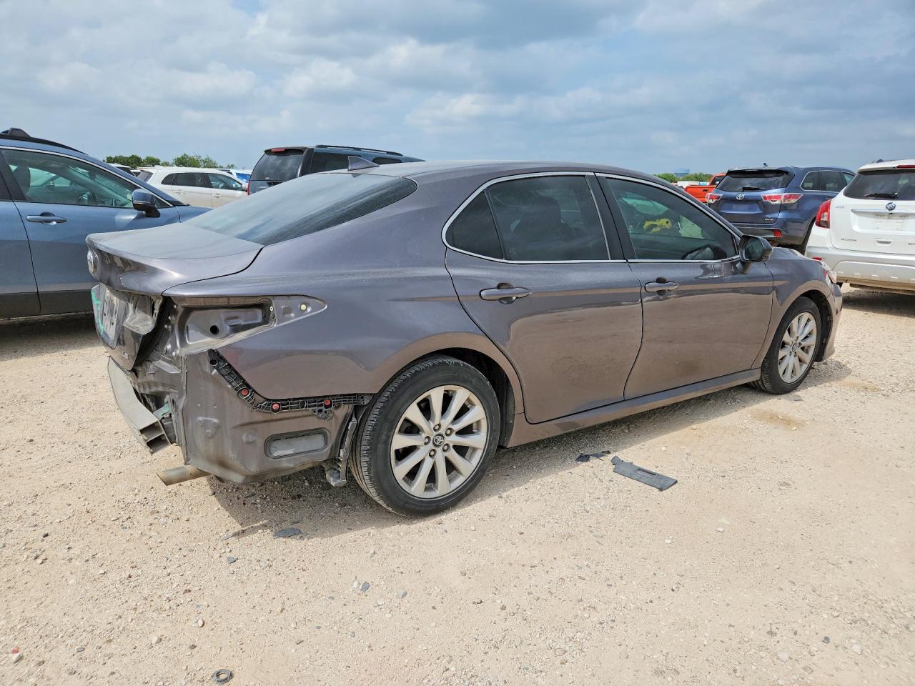 Toyota Camry Le