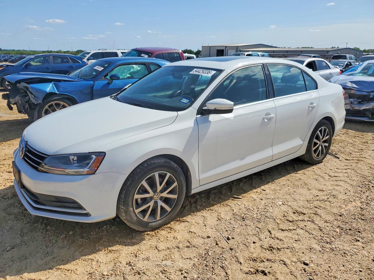 Salvage Volkswagen Jetta Image