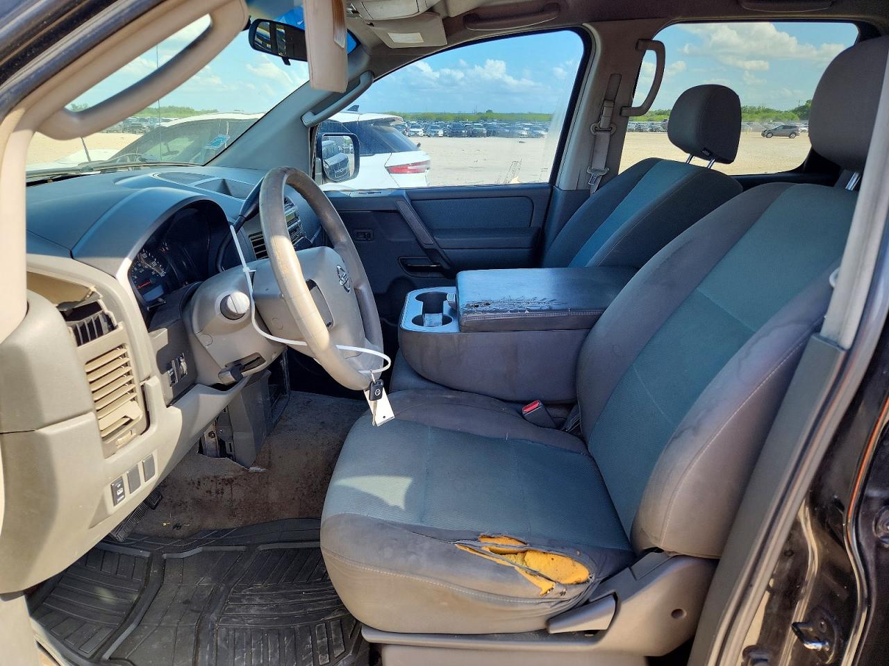 Nissan Titan Xe