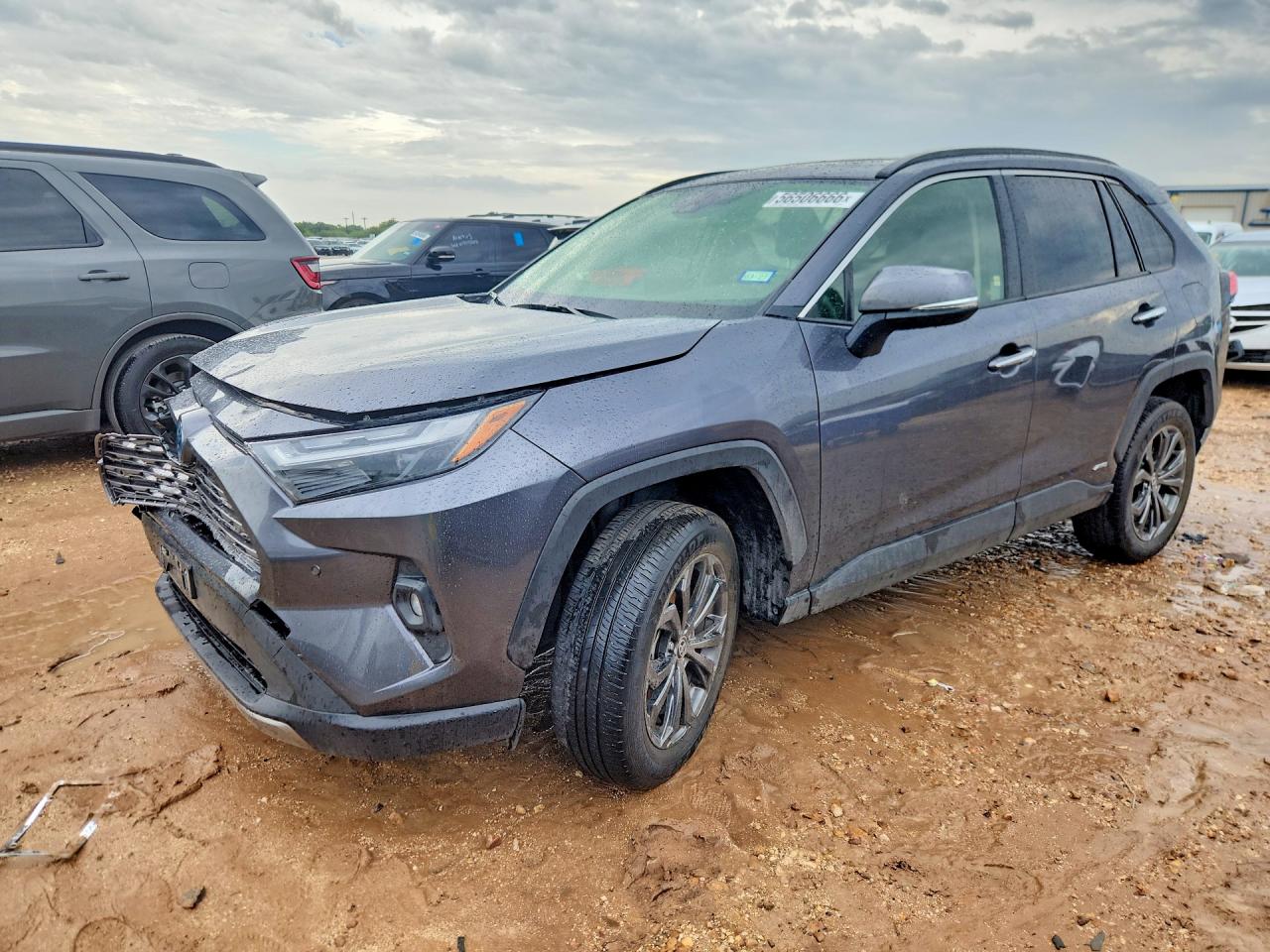 Salvage Toyota RAV4 Image