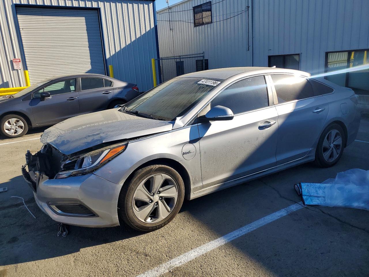 Salvage Hyundai SONATA Image
