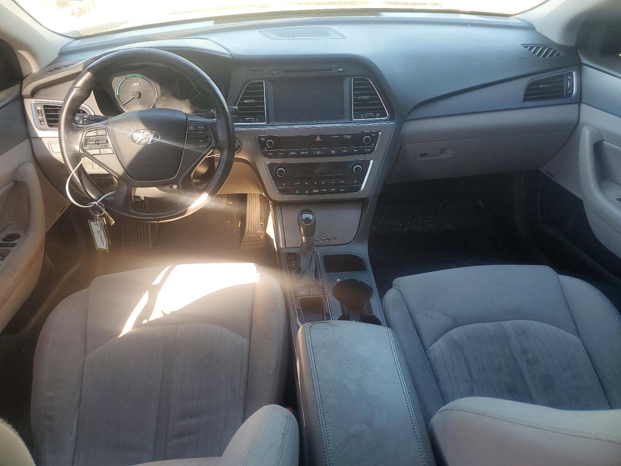 Hyundai SONATA Base