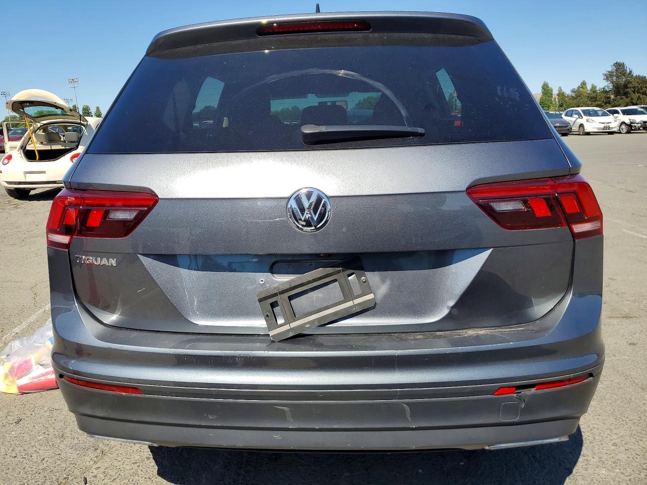 Volkswagen Tiguan S