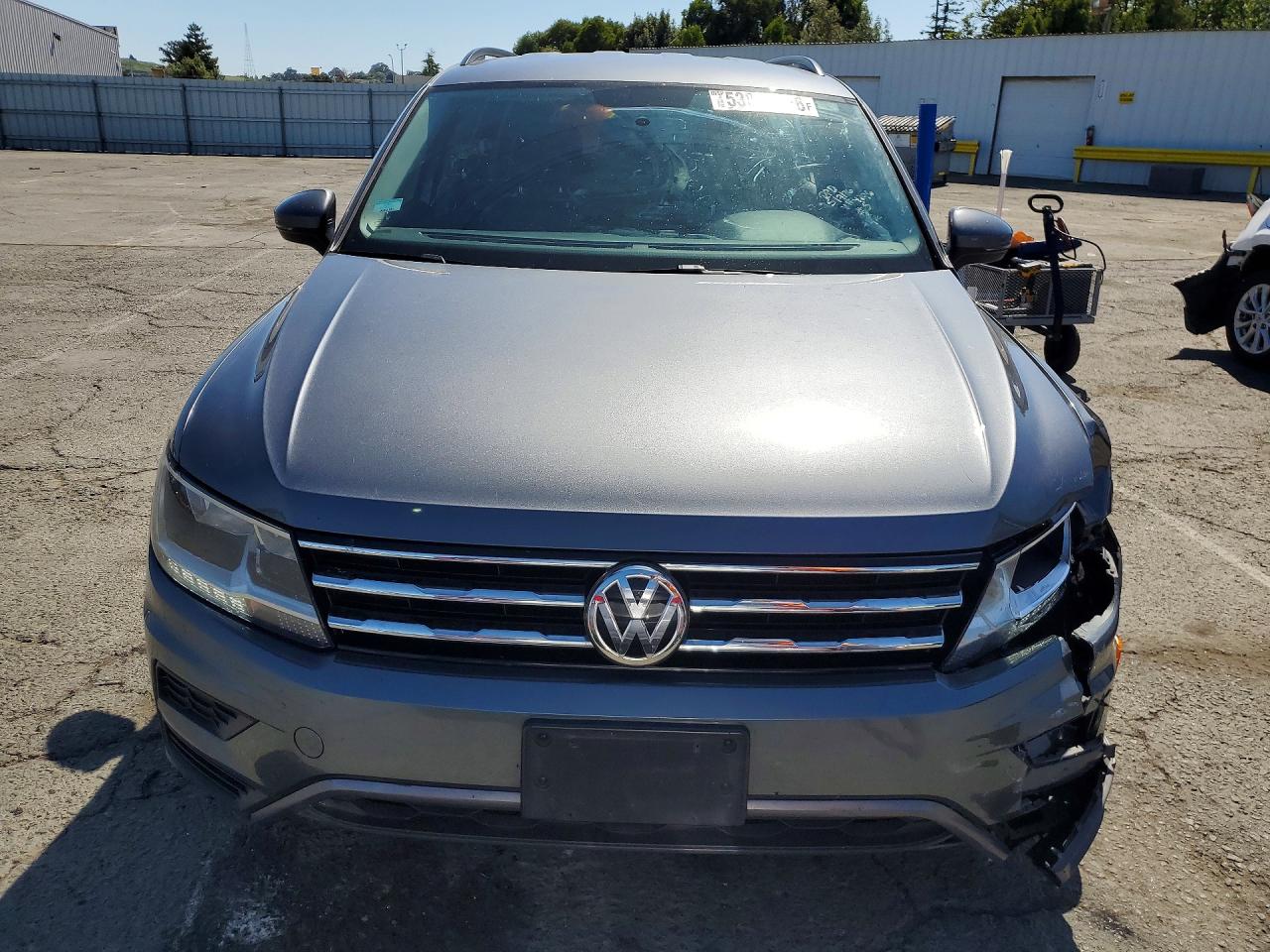 Volkswagen Tiguan S