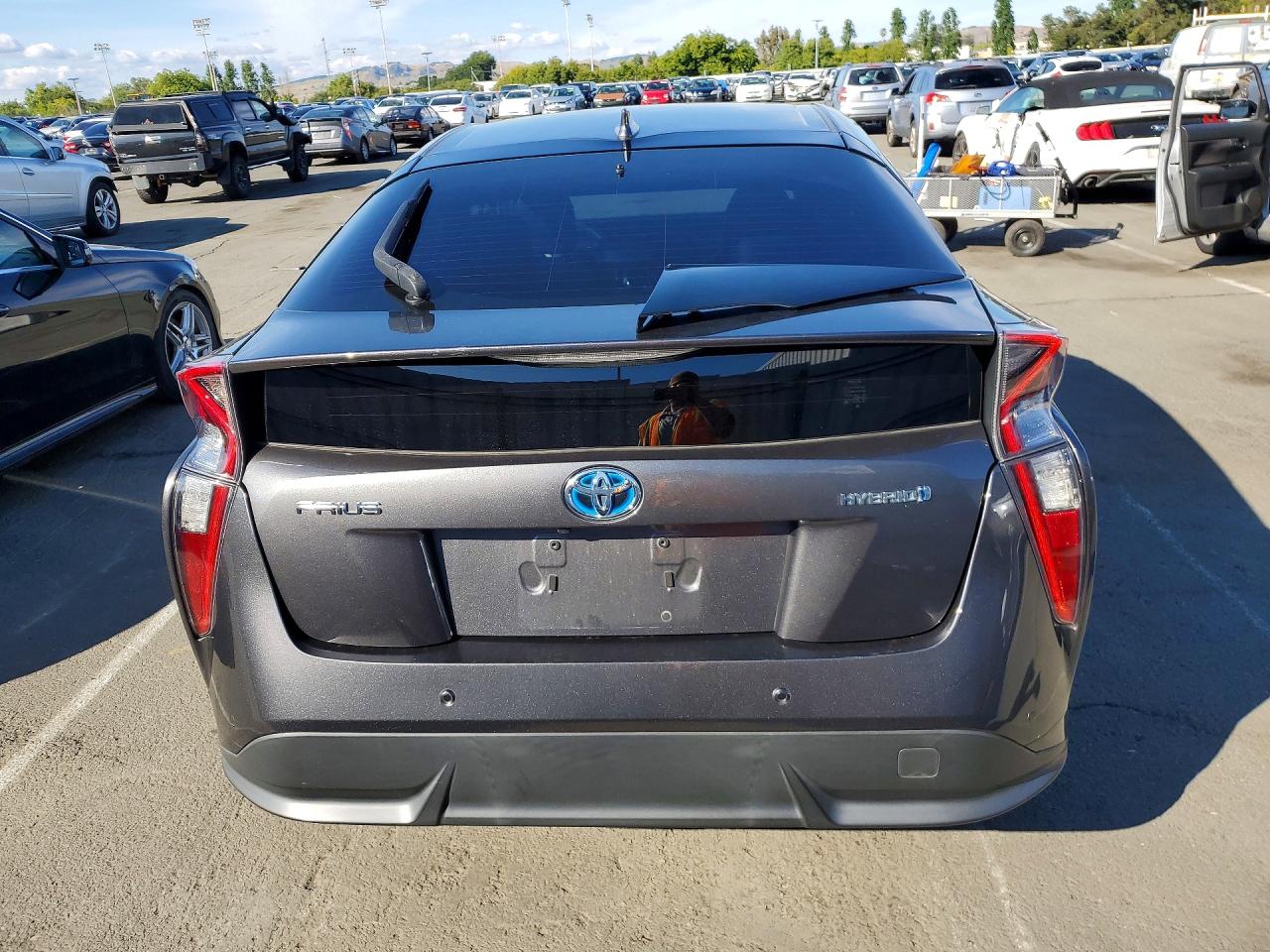Toyota Prius Three Touring