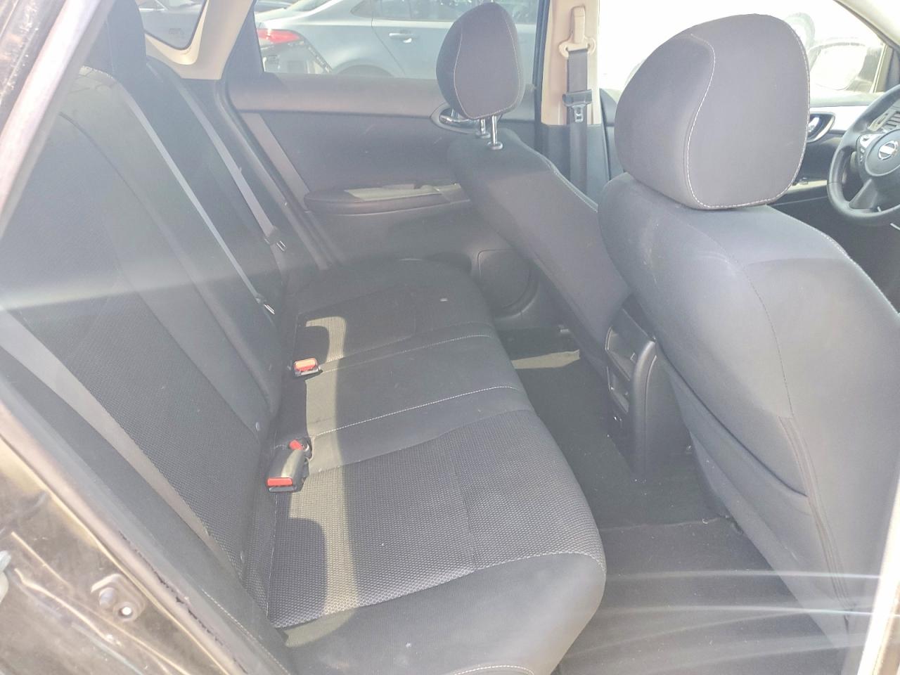 Nissan Sentra S