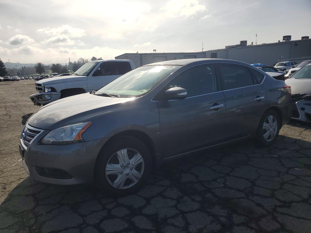 Salvage Nissan Sentra Image