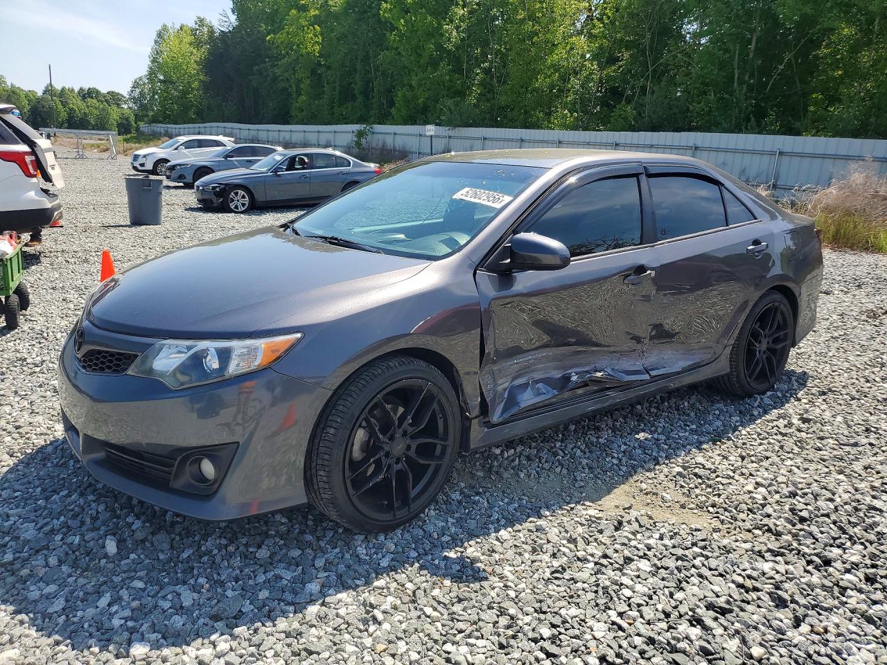 Salvage Toyota Camry Image