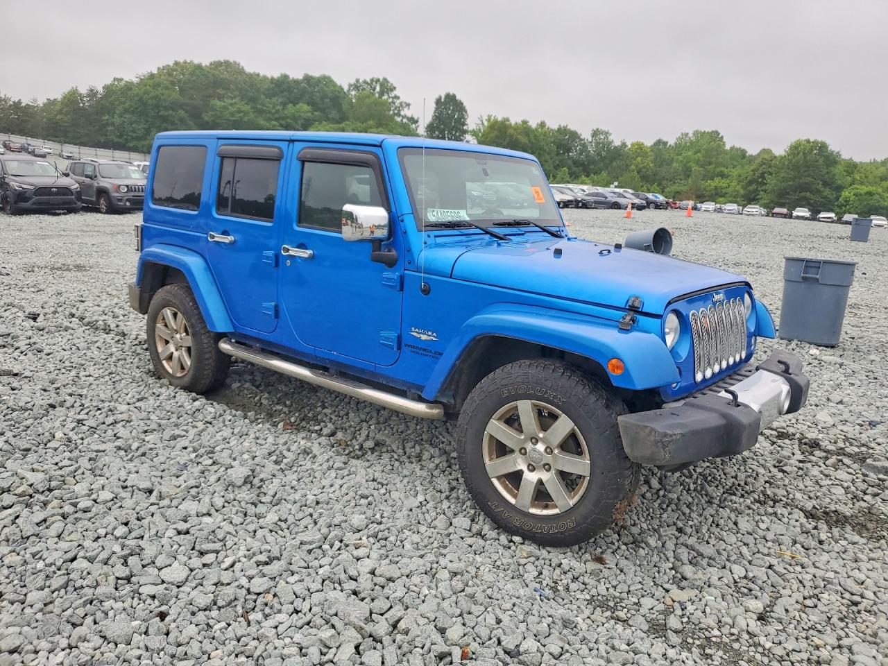 Jeep Wrangler Sahara
