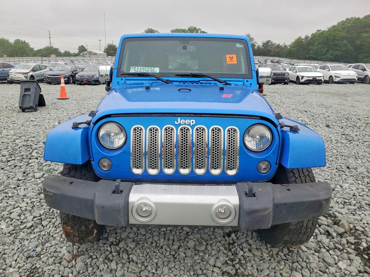 Jeep Wrangler Sahara
