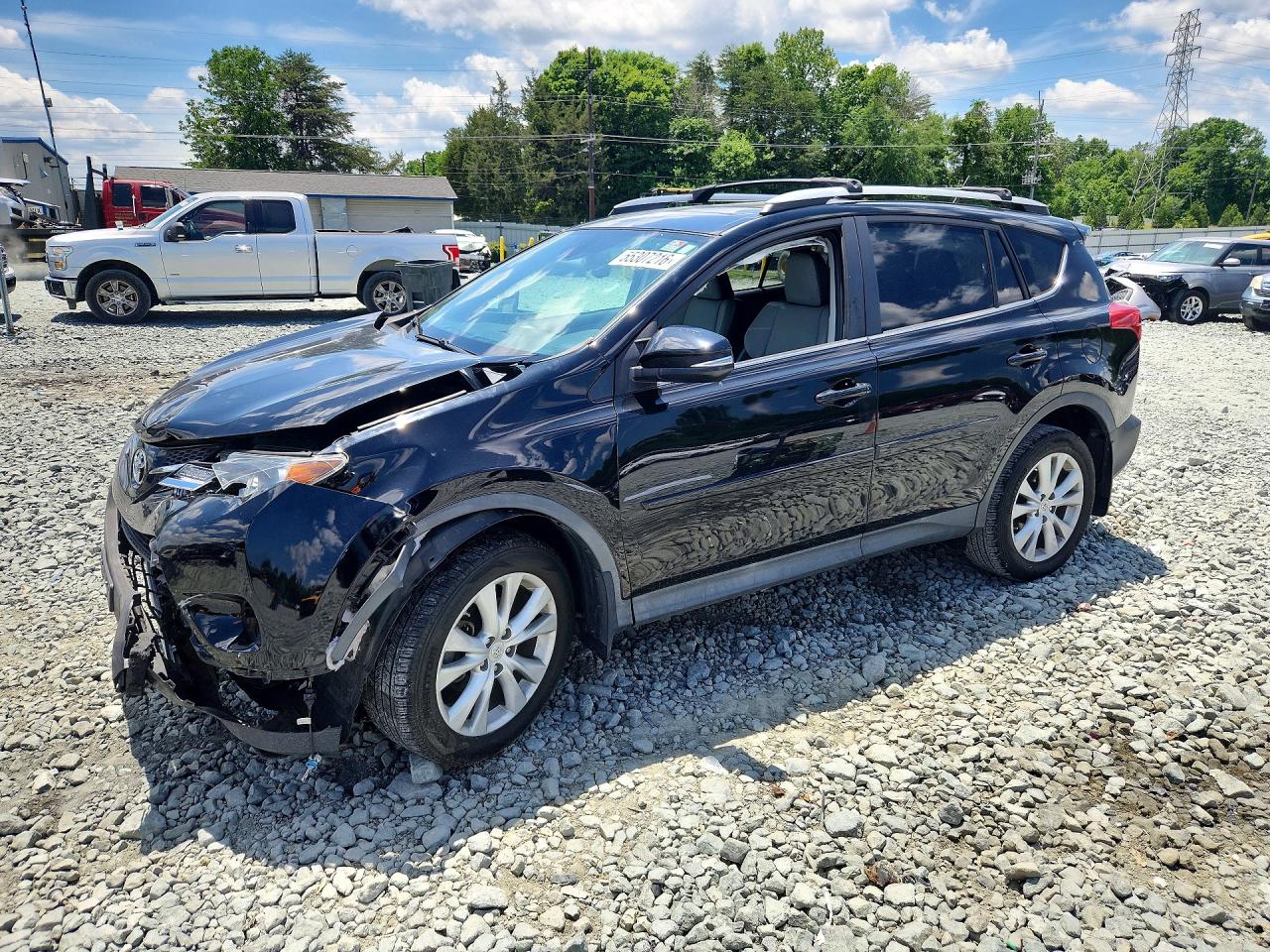 Salvage Toyota RAV4 Image