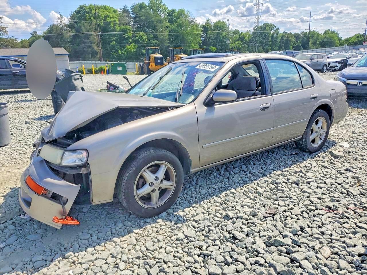 Salvage Nissan Maxima Image