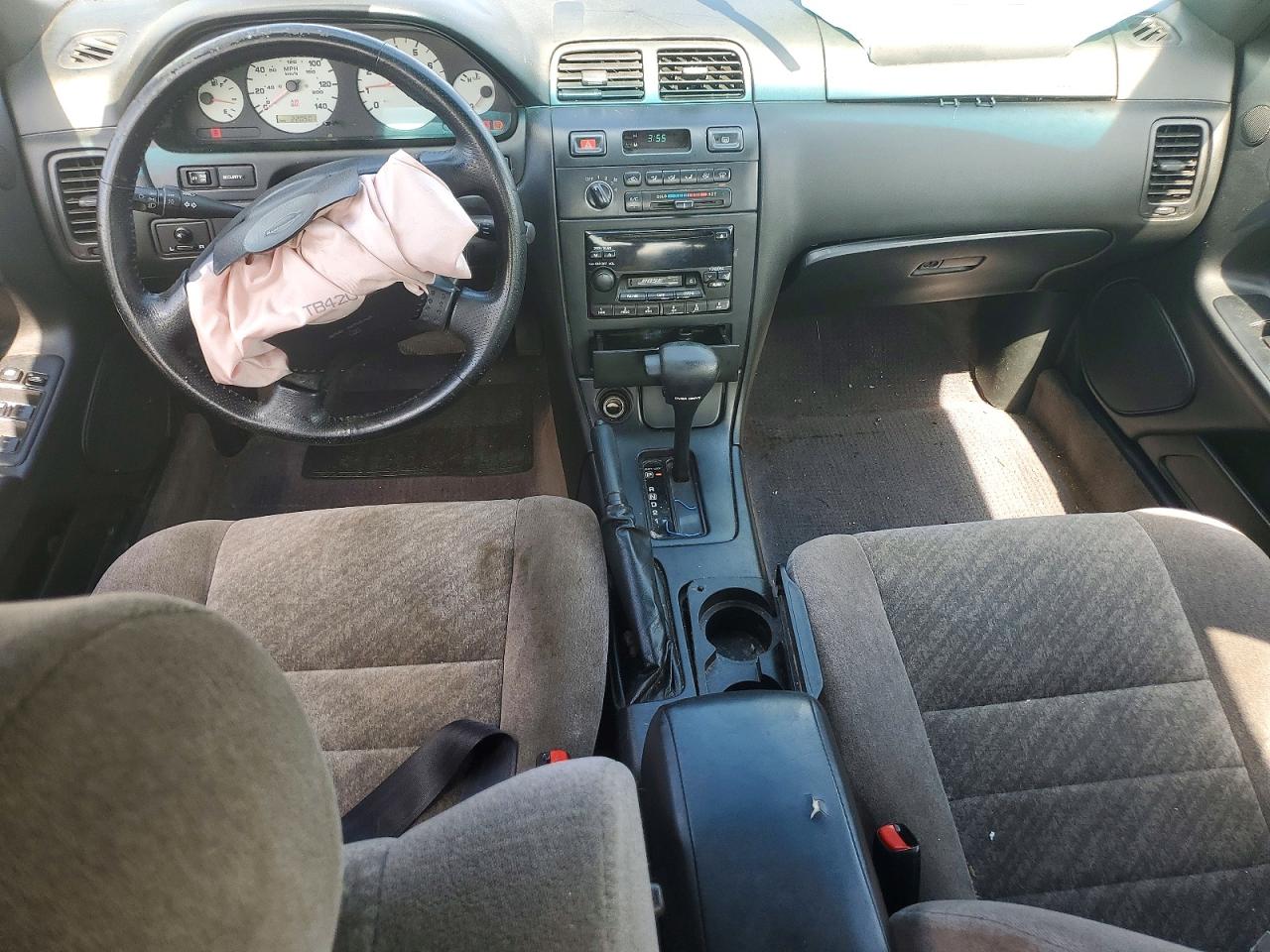 Nissan Maxima Gxe