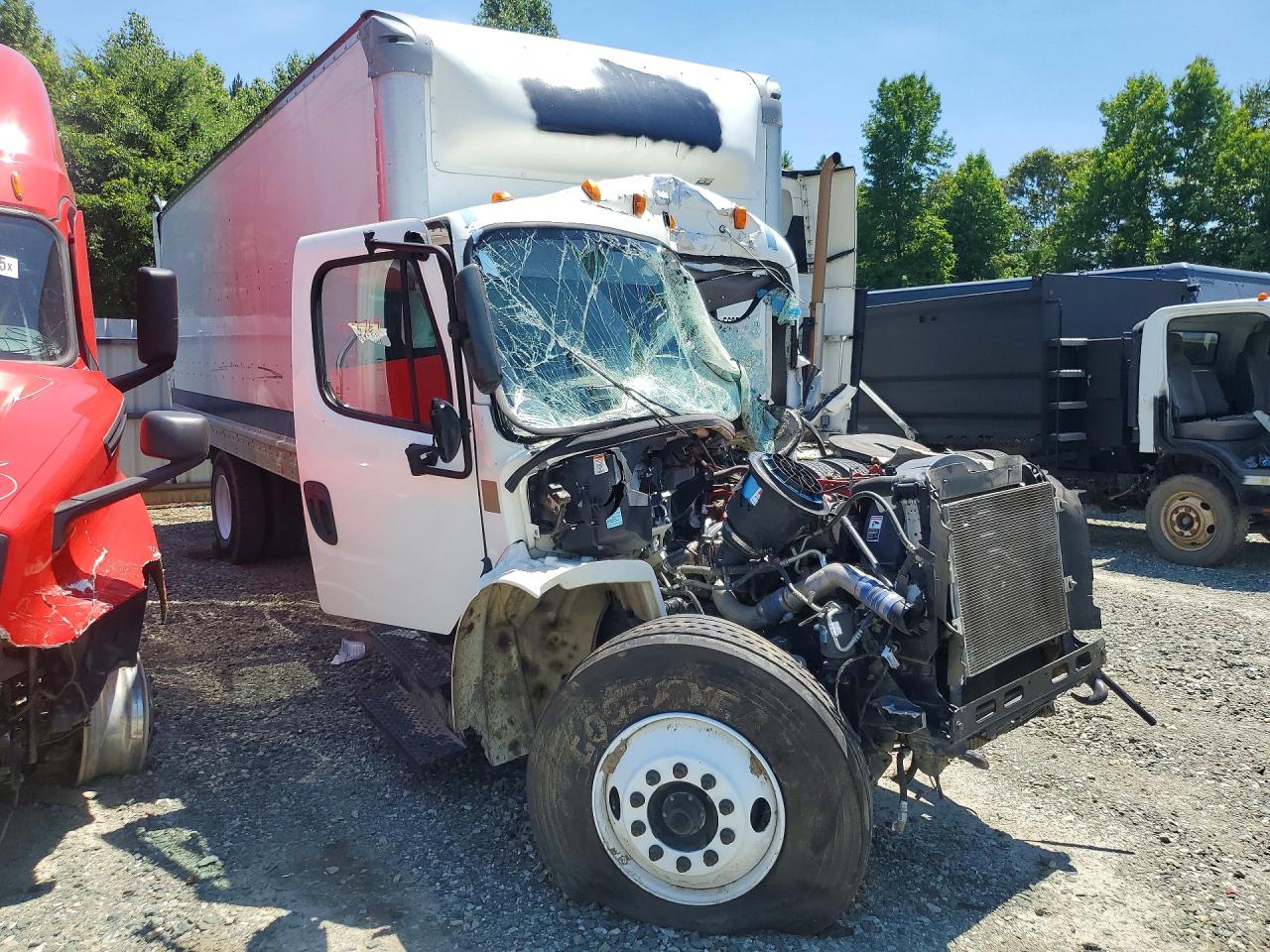 Freightliner M2 106 Medium Duty