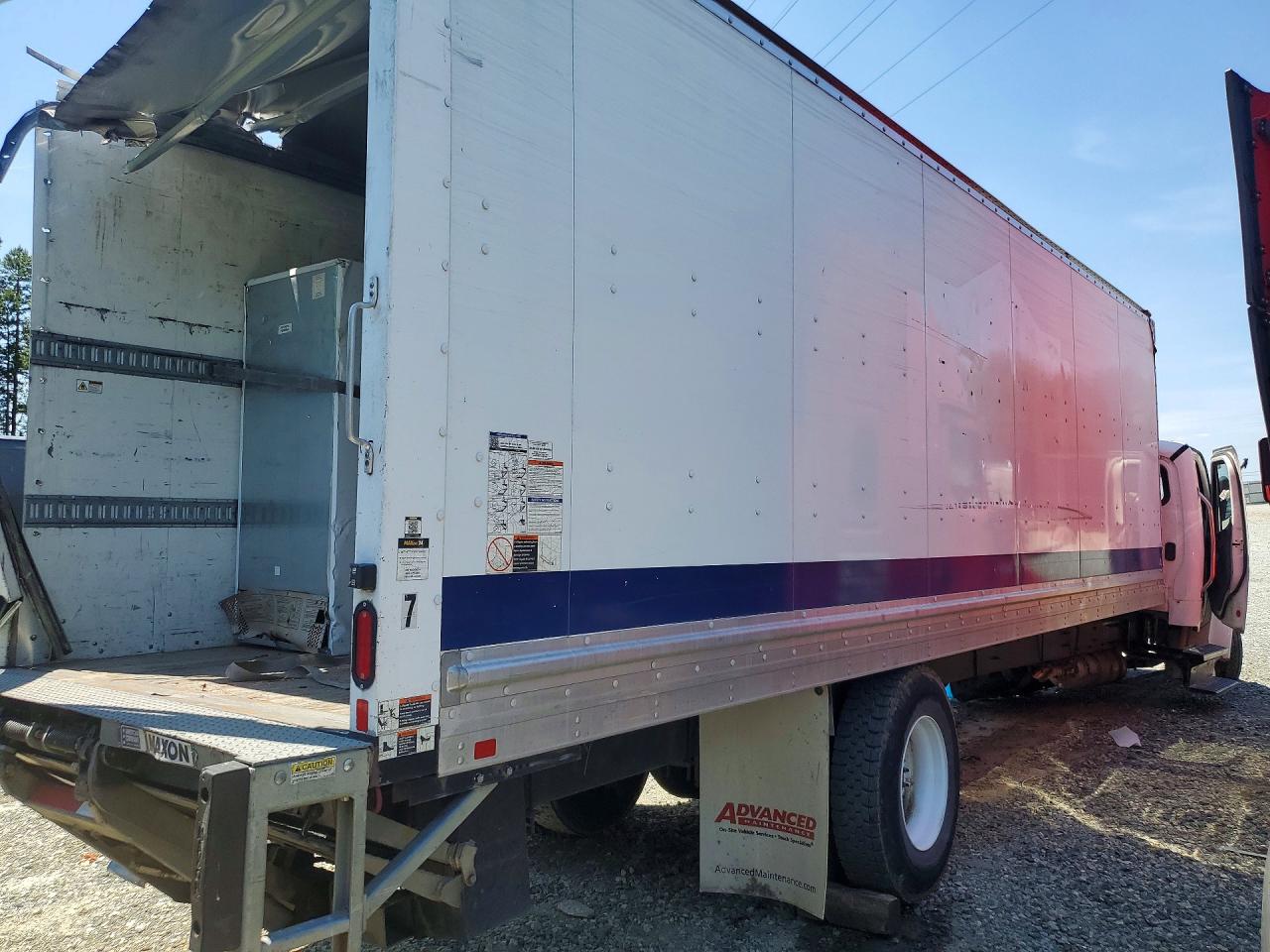 Freightliner M2 106 Medium Duty