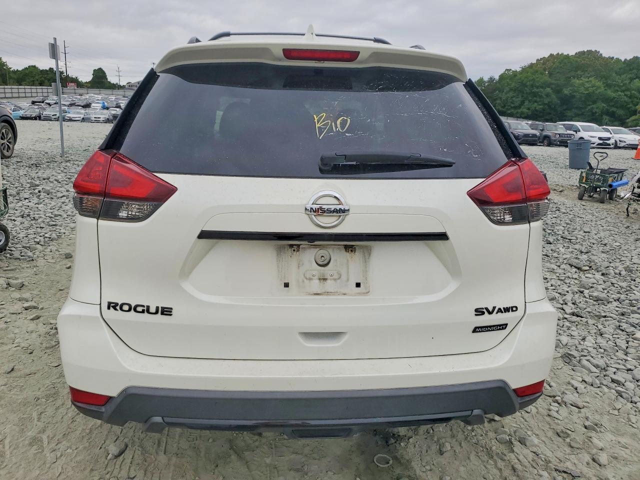 Nissan Rogue Sv