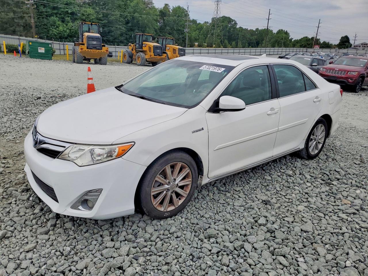Salvage Toyota Camry Image