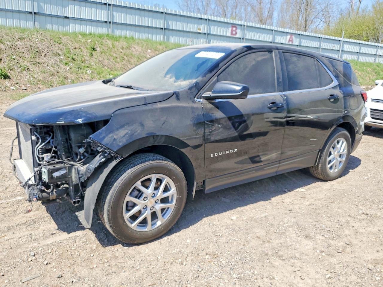 Salvage Chevrolet Equinox Image