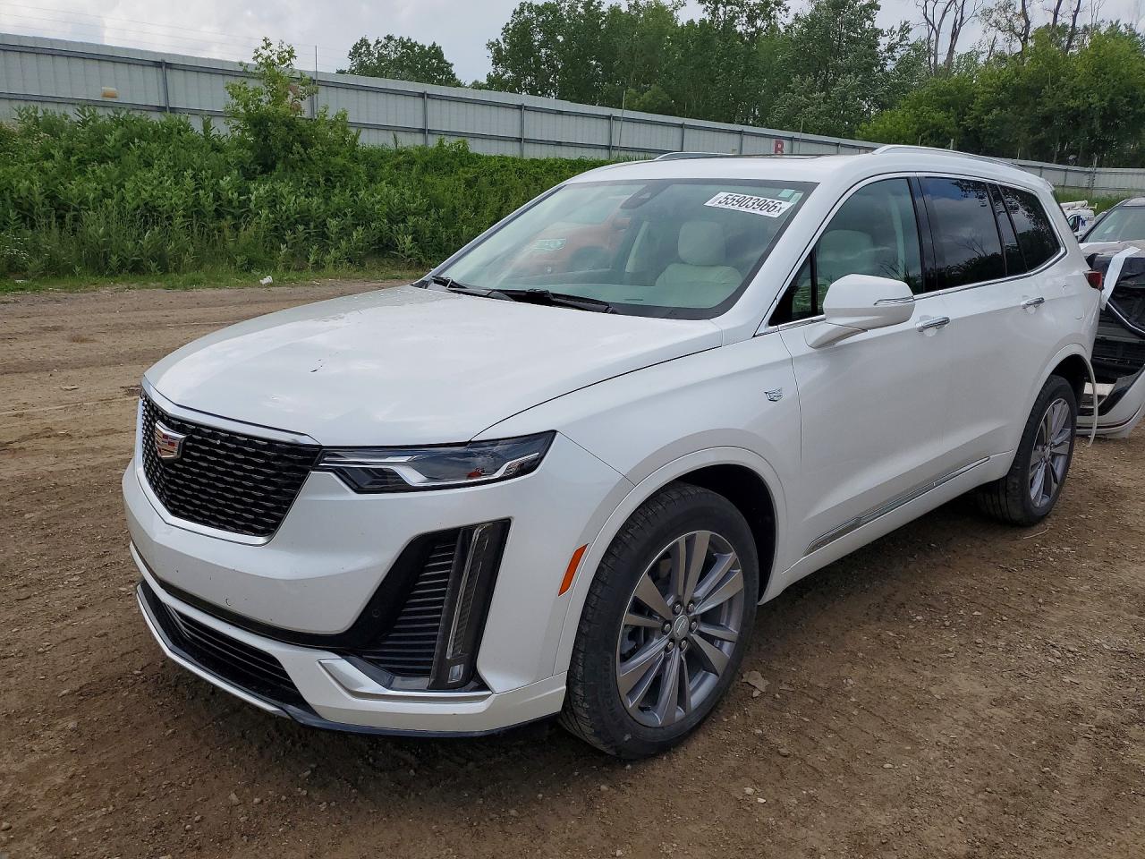 Salvage Cadillac XT6 Image