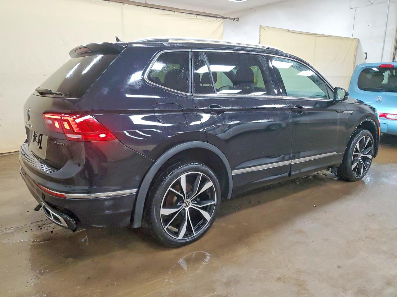 Volkswagen Tiguan Sel R-line Black