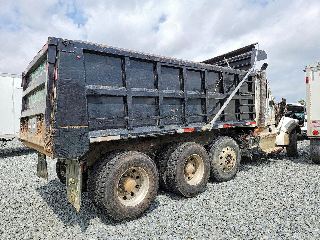 Peterbilt 567